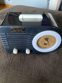 Vintage radio works fine