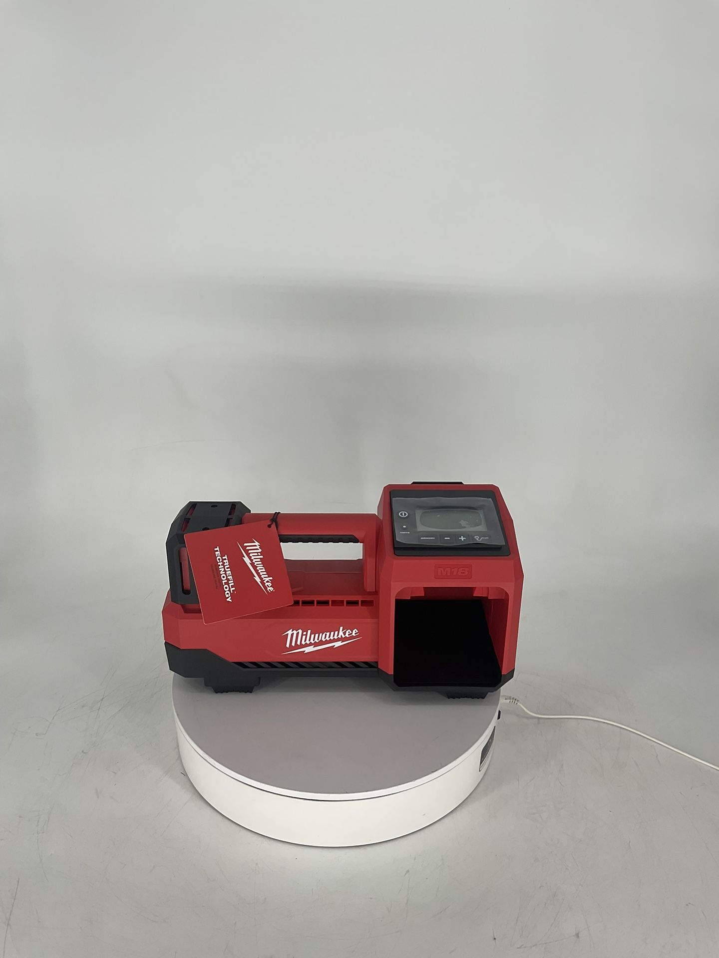 Milwaukee M18 18-Volt Lithium-Ion Cordless Electric Portable Inflator (Tool-Only)