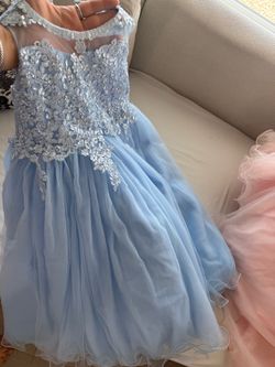 Girls dress size 4