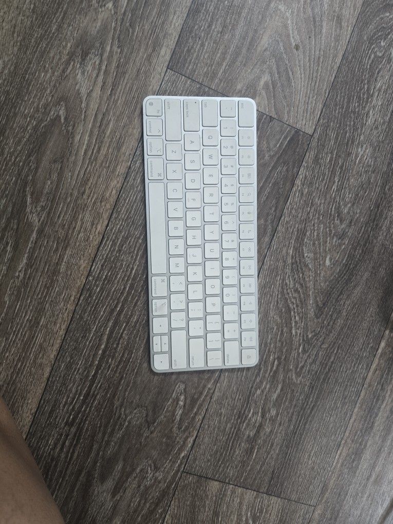 Apple Magic Keyboard