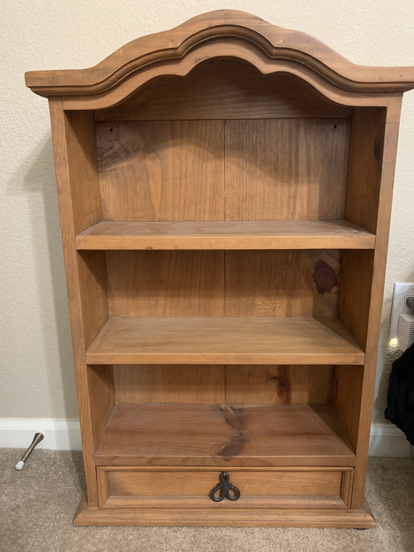 Small shelf