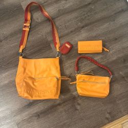 Desingual 4 Piece Purse / Bag  