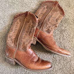 Size 9 Women’s Cowboy Boots Square Toe