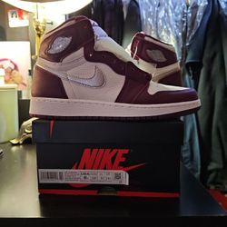 AIR JORDAN RETRO 1 HIGH 