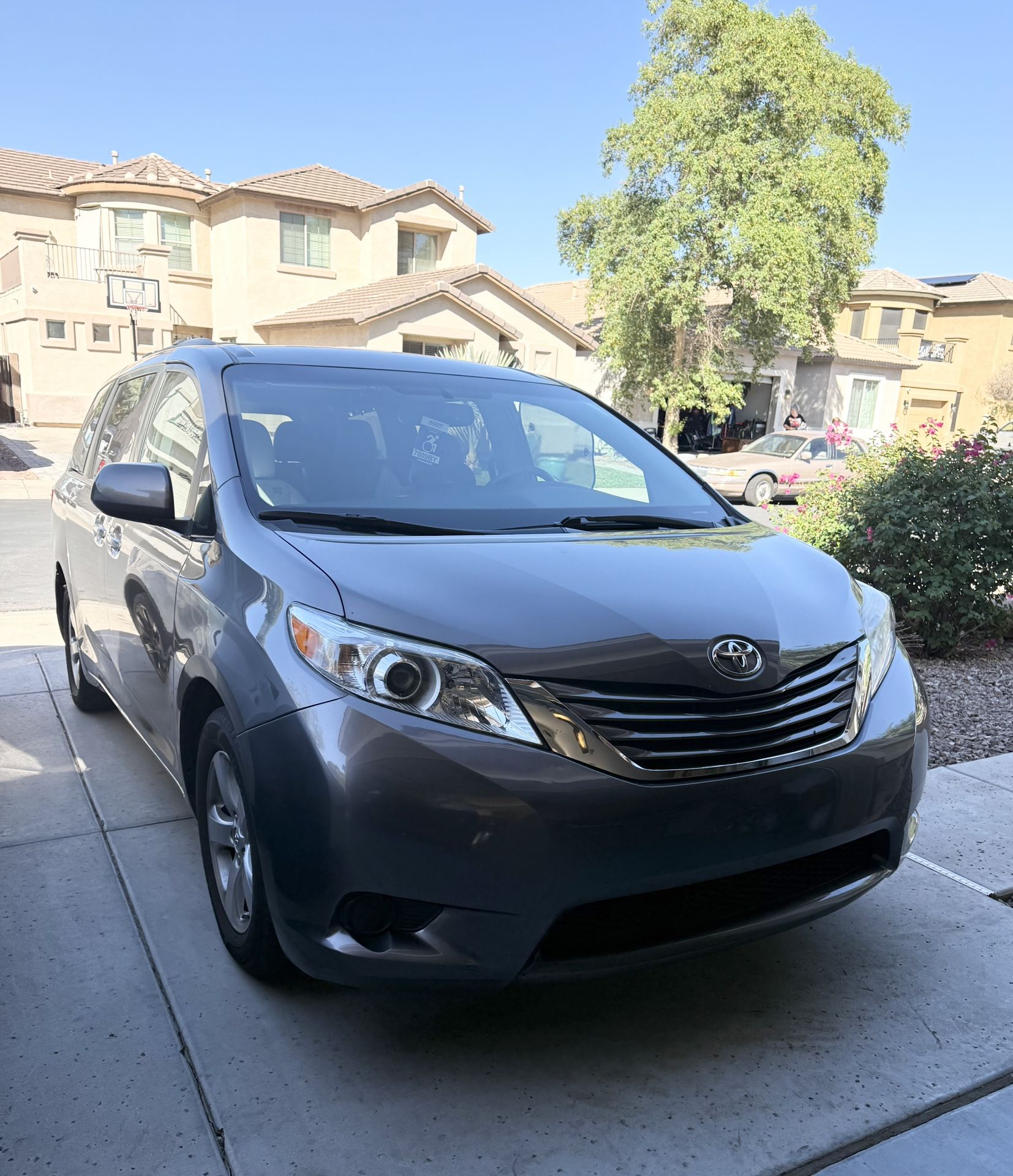 2016 Toyota Sienna
