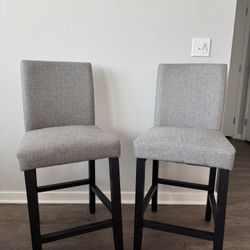 2 Counter Height Bar Stools – Great Condition!