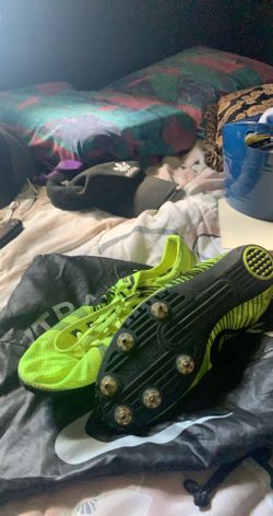 Nike track & field shoes