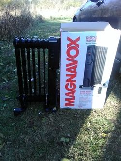 Magnavox oil filled radiator heater for Sale in Cincinnati, OH - OfferUp