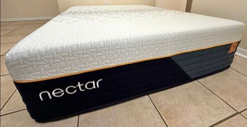 Mattress Nectar Ultra Hybrid, Queen, Like New, Perfect Condition