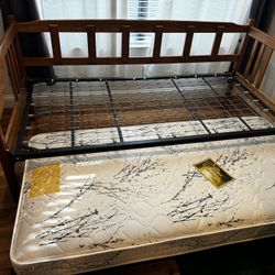 Trundle Daybed Twin FREE