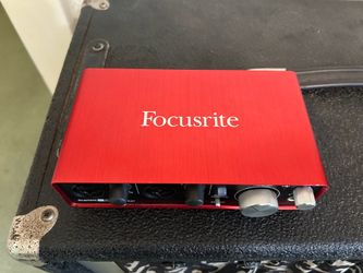 Focusrite Scarlett 2i2