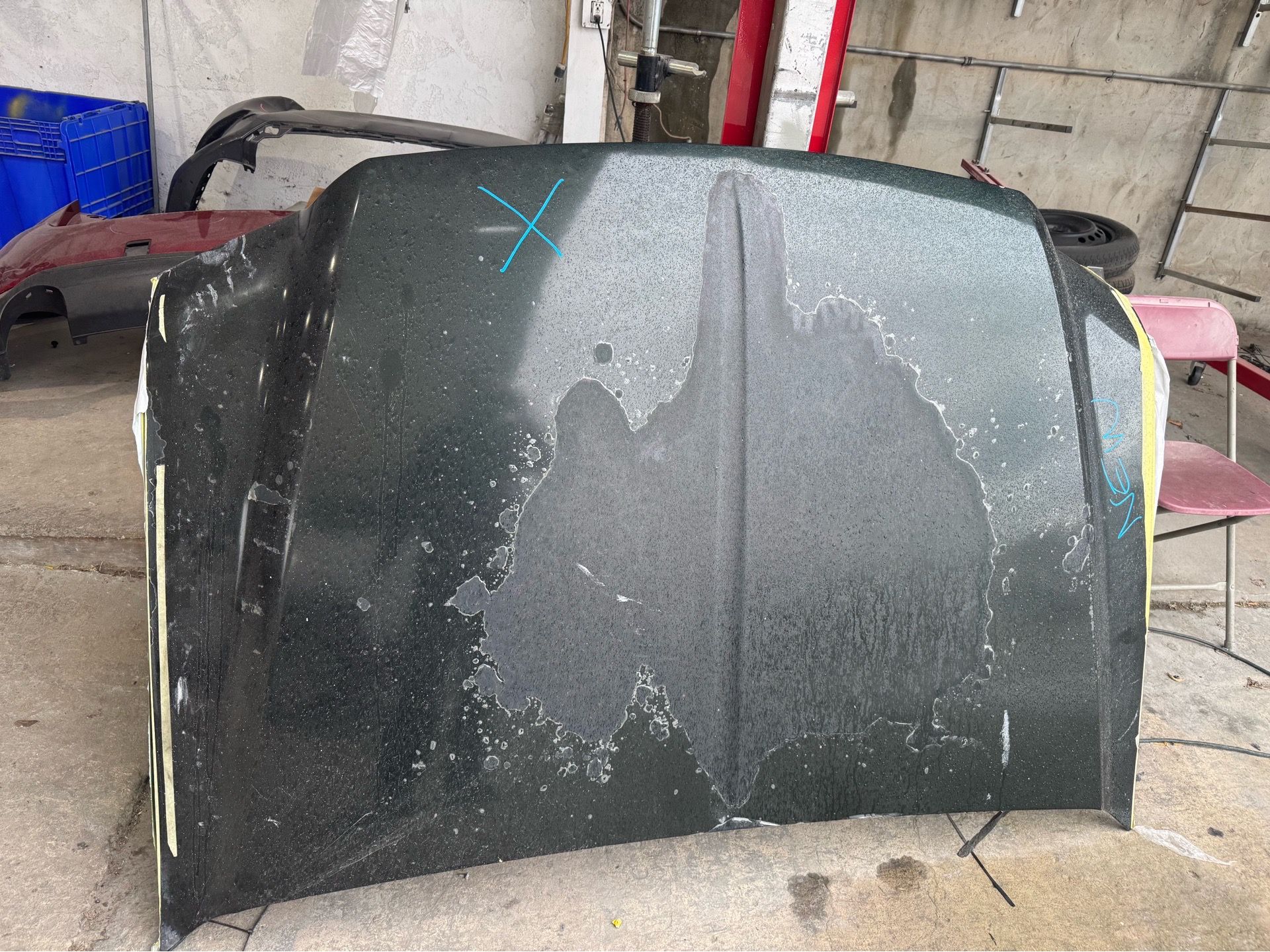 Hood no damage only paint pilling and 2 headlights Lt and right side All together 2003 ford truck