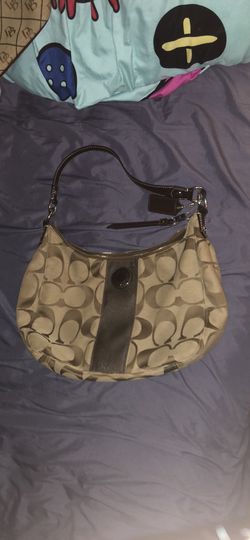 Coach-Hobo Signature