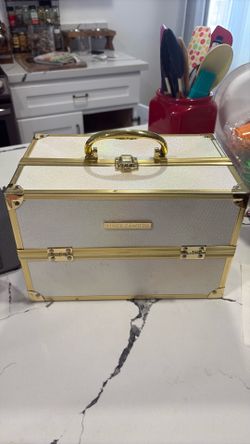 Makeup Box