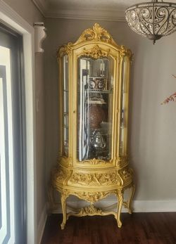 French Rococo Style Gold Display Cabinet
