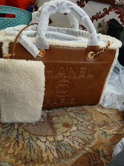 BEAUTIFUL LADIES LARGE BAG GOOD QUALITY 