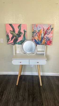 Vanity new $80