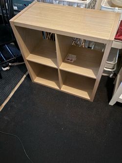 Cube storage/book shelf