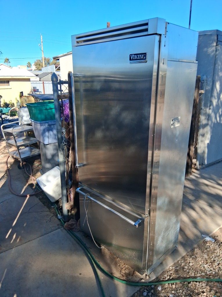 Viking Refrigerator