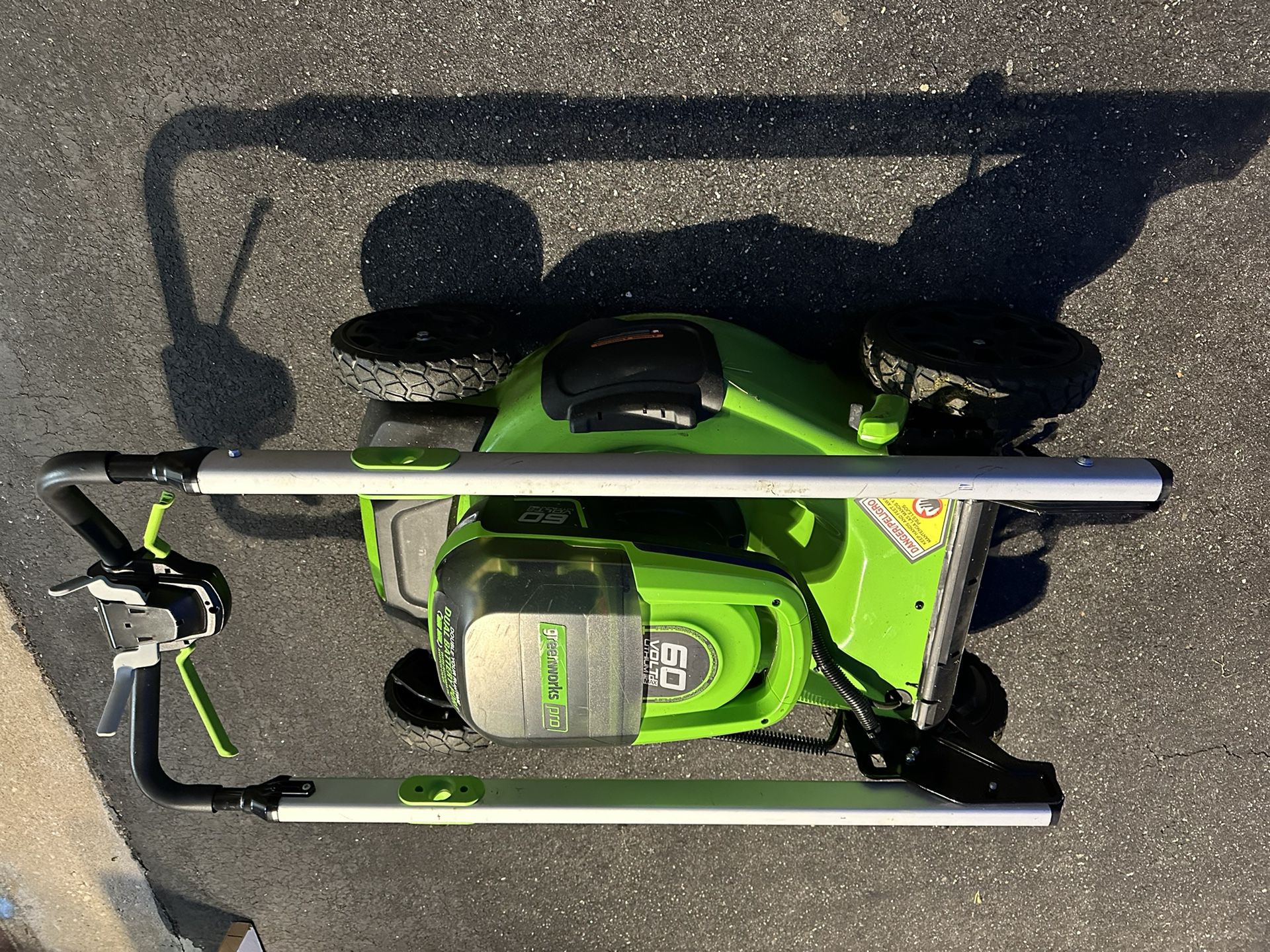 Greenworks Self Propelled Pro Mower With Battery 60v  And Charger 