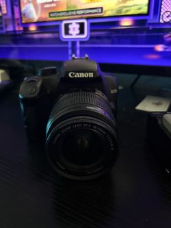 Canon EOS Digital Rebel XS w/battery and sd card