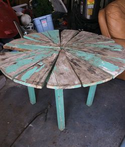 Really cool shabby chic table