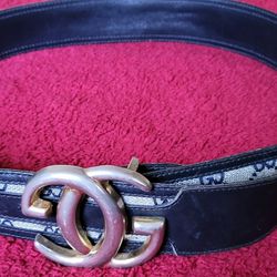 Gorgeous Luxury Vintage GG Authentic Belt & Buckle 