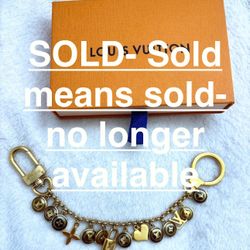 ✨ *AUTHENTIC* Louis Vuitton Porte Cles Chaine Pastilles Bag Charm