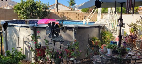 Above Ground Swimming Pool with Ladder