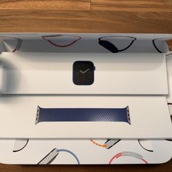 Apple Watch Series 6 - Blue - 44MM - LTE