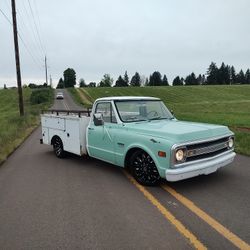 1969 Chevy Dropped C/30 On Air ride 