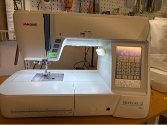 Janome Skyline S5