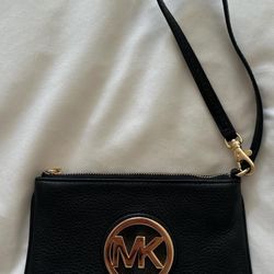 Michael Kors Wristlet Wallet