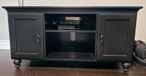 Black Renovations by Thomasville TV Console/stand