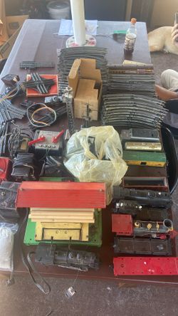 Huge Vintage Lionel Train Collection. O Gauge