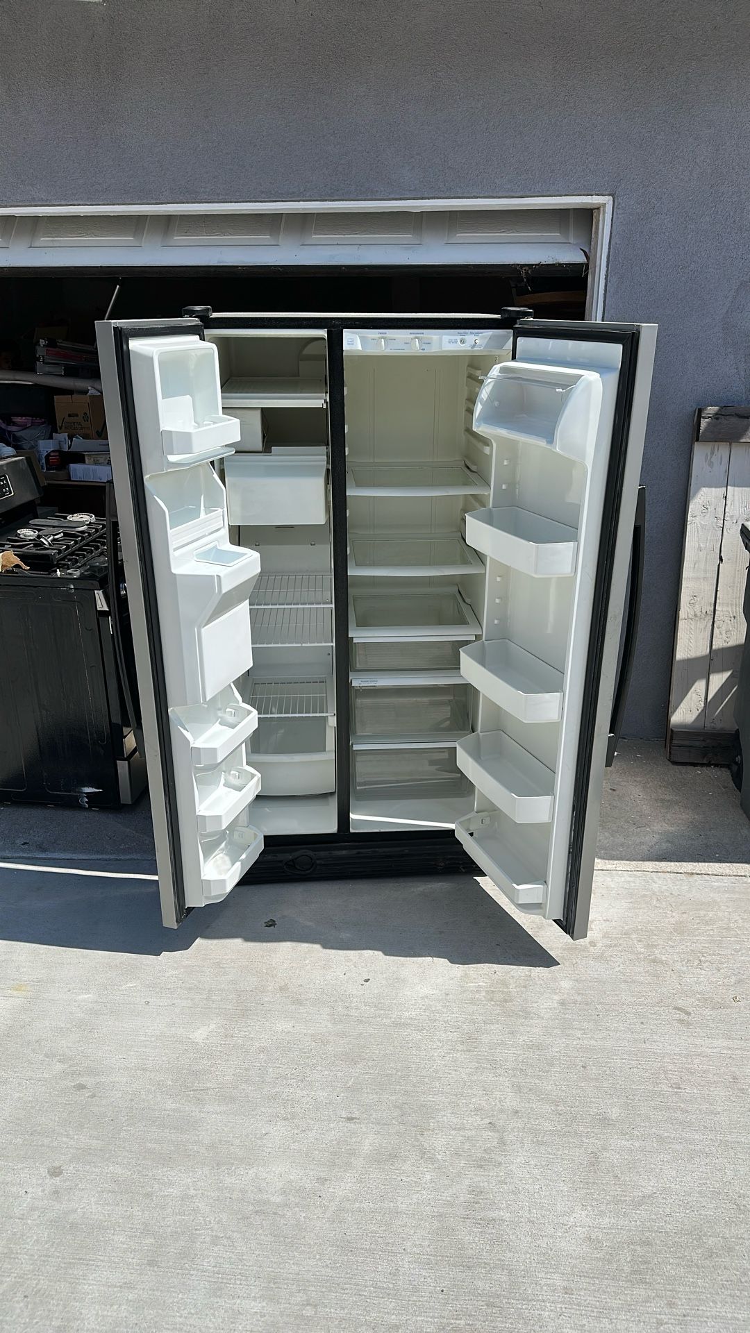 Refrigerator