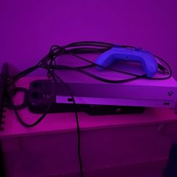 A Xbox One S