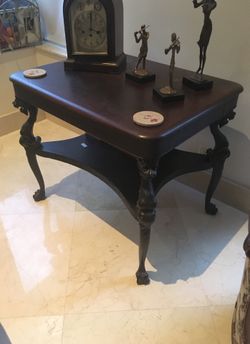 ANTIQUE TABLE