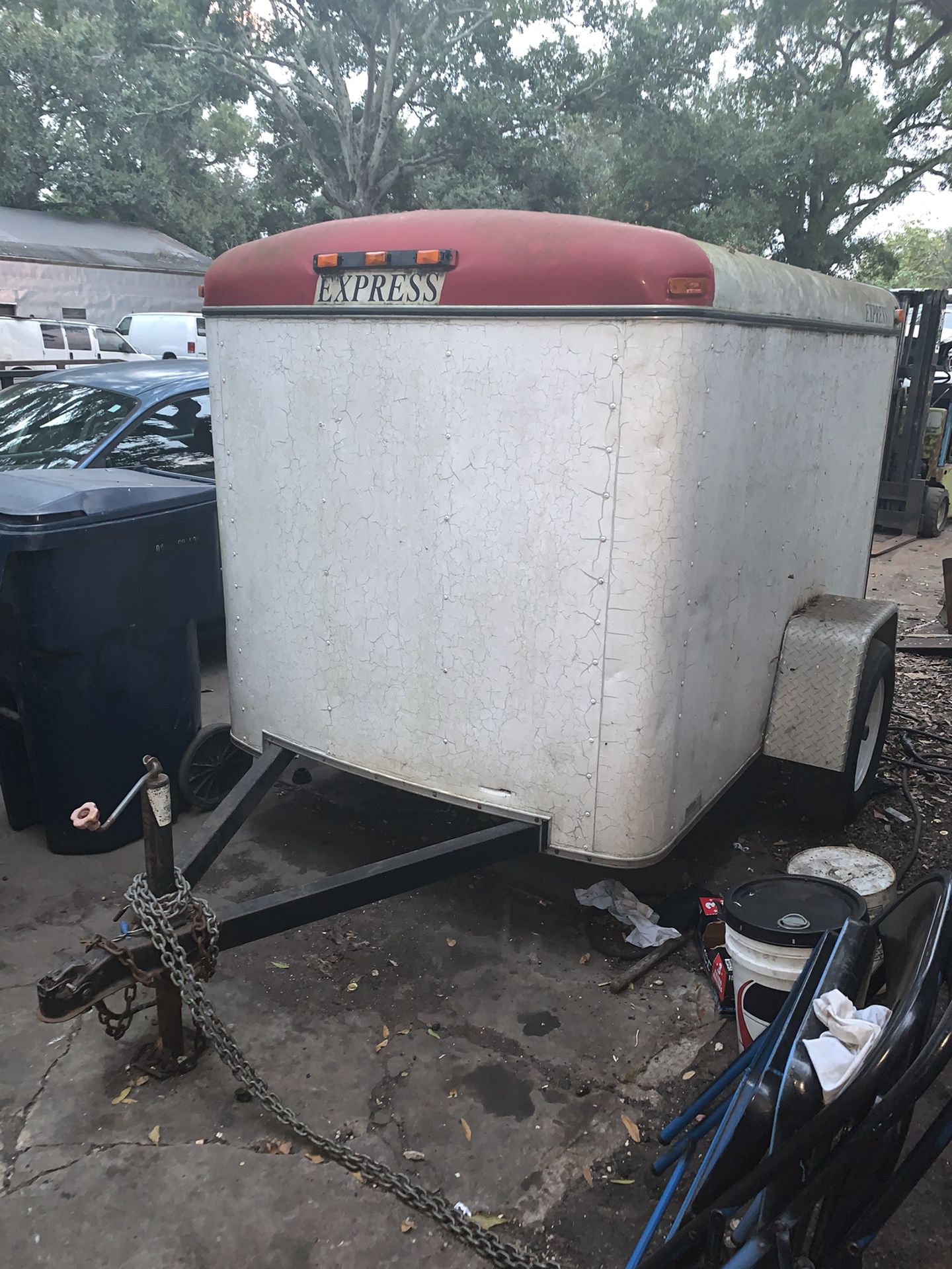 Enclosed trailer for sale 5x8