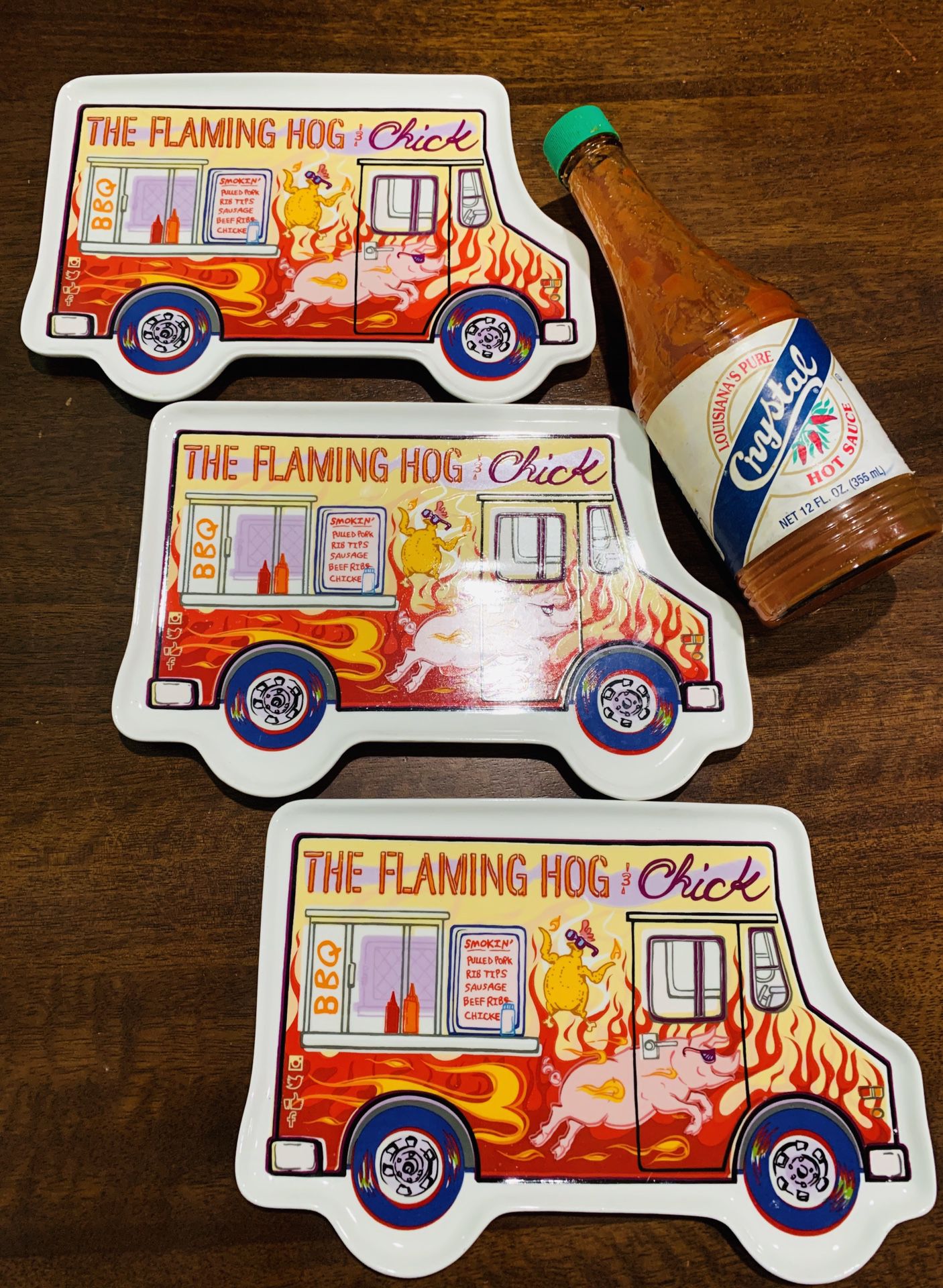 Fabulous Food Truck Snack Plates, set of 3!