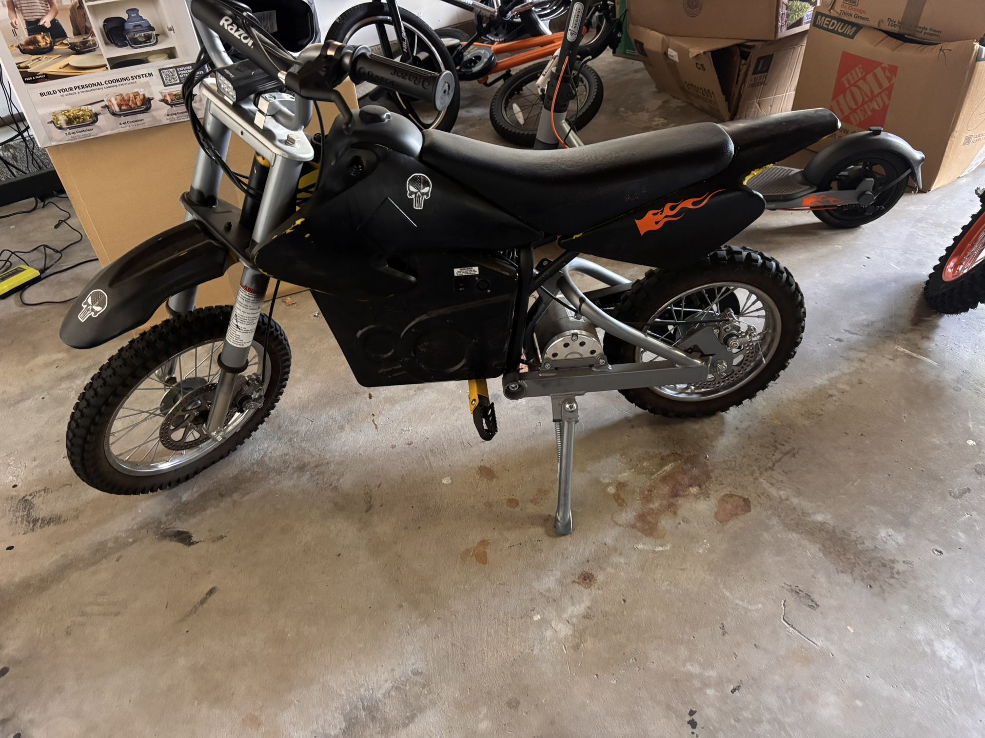 Razor MX650 Electric Dirt Bike. for Sale in Los Angeles, CA - OfferUp