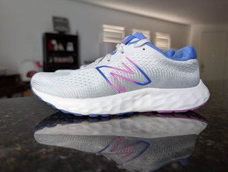 New Balance 520 Shoes