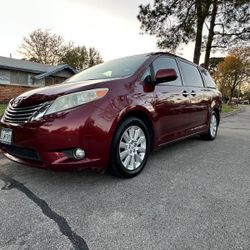 2011 Toyota Sienna