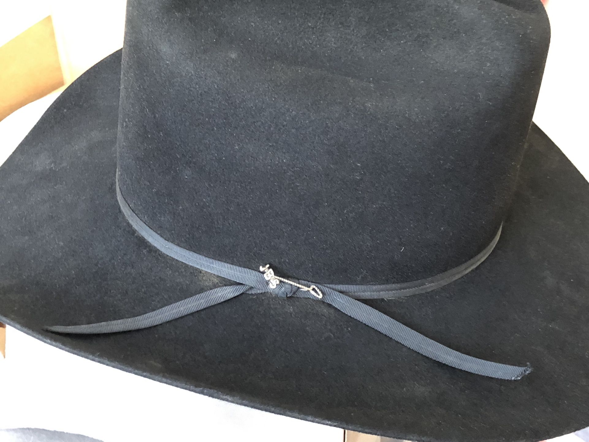 Cavenders Residual Black 20k Beaver Felt Cowboy Hat 7 1/4 Size for Sale in  Alvin, TX - OfferUp