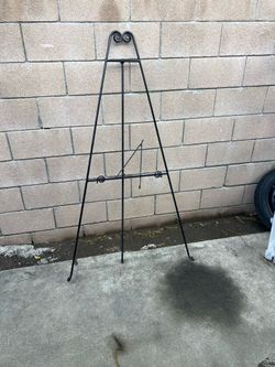 Easel