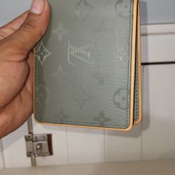 LV MEN WALLET