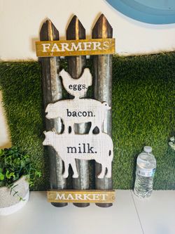 Farmhouse decor! See pics