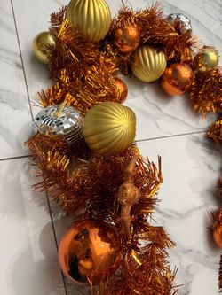 Season decor garland