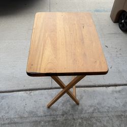 Wood Folding Tray Table / TV Tray