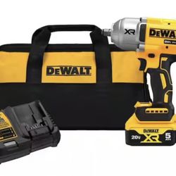 DEWALT-20V MAX* 1/2" (13 mm) HIGH TORQUE IMPACT WRENCH WITH HOG RING ANVIL KIT